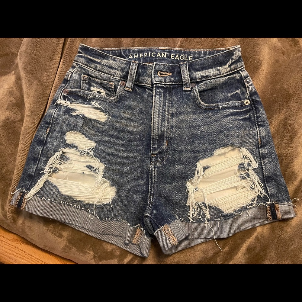NWOT American Eagle Mom Shorts Size 00 or 0
